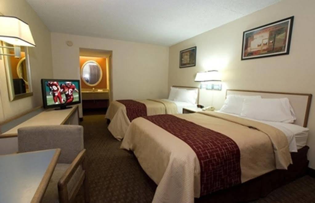 Red Roof Inn Danville, Pa Екстериор снимка